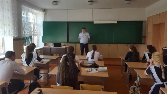 beseda_s_inspektorom_opdn_kolesnikovym_a.a..jpg