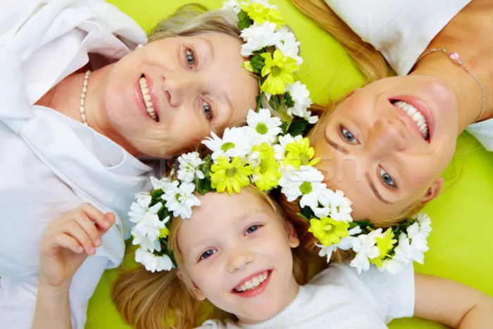 274735_grup-kadin-portre-buyukanne-anne-kiz.jpg